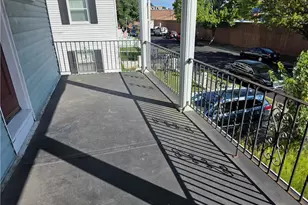27 Longfellow Terrace, Providence, RI 02907 - Photo 7