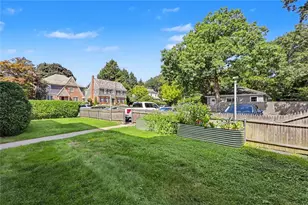 242 President Ave, Providence, RI 02906 - Photo 41