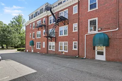 242 President Avenue #7, Providence, RI 02906 - Photo 39