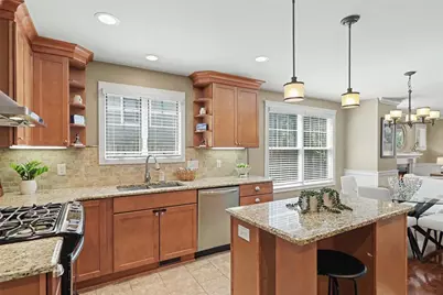 44 Taft Avenue, Providence, RI 02906 - Photo 13