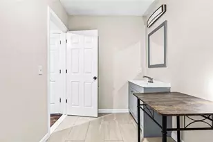 4 Cutler St, Providence, RI 02909 - Photo 29