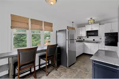 21 Massachusetts Boulevard, Portsmouth, RI 02871 - Photo 7
