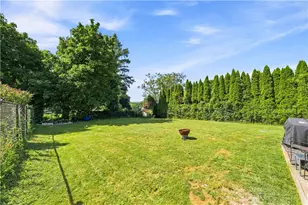 185 Hilton St, Tiverton, RI 02878 - Photo 11