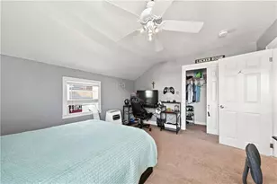 185 Hilton St, Tiverton, RI 02878 - Photo 33