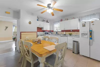 97 Detroit Avenue, Providence, RI 02907 - Photo 9