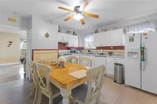 97 Detroit Ave, Providence, RI 02907 - Photo 9