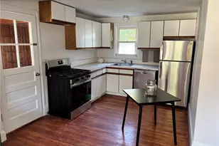 56 Chesterfield Ave, Warwick, RI 02889 - Photo 7