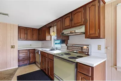1639 South County Trail, East Greenwich, RI 02818 - Photo 13
