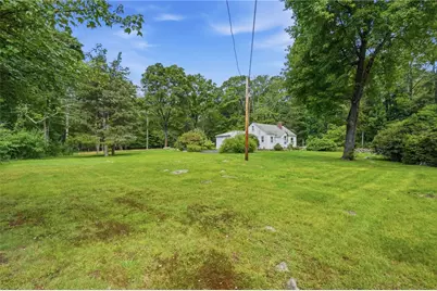 1639 South County Trail, East Greenwich, RI 02818 - Photo 9