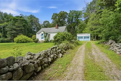 1639 South County Trail, East Greenwich, RI 02818 - Photo 5