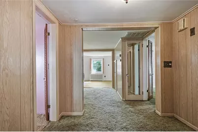 1639 South County Trail, East Greenwich, RI 02818 - Photo 23
