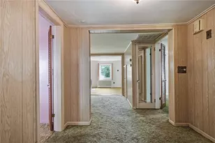 1639 S County Trl, East Greenwich, RI 02818 - Photo 23