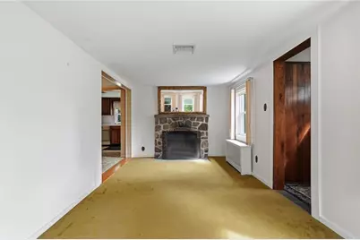 1639 South County Trail, East Greenwich, RI 02818 - Photo 21