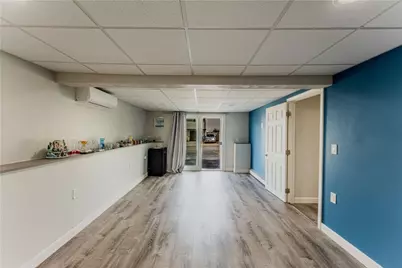 55 Pearl Street, North Providence, RI 02904 - Photo 27