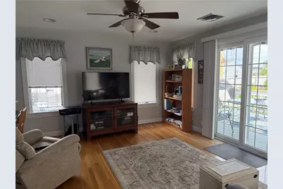 88 Terrace Ave Avenue E, East Providence, RI 02915 - Photo 13