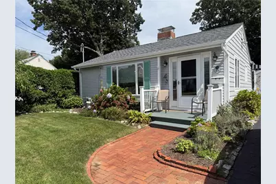 88 Terrace Ave Avenue E, East Providence, RI 02915 - Photo 1