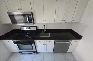 36 N Clarendon St, Cranston, RI 02910 - Photo 3