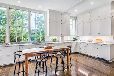 115 Narragansett Avenue, Newport, RI 02840 - Photo 5