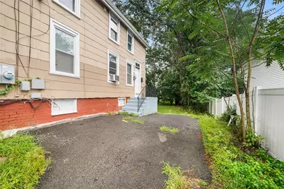 8 Thomas Avenue, Pawtucket, RI 02860 - Photo 17