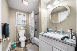 8 Thomas Ave, Pawtucket, RI 02860 - Photo 9