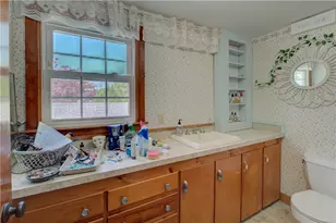 343 Turner Rd, Middletown, RI 02842 - Photo 15