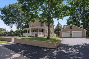 81 Rogers Ave, Barrington, RI 02806 - Photo 1