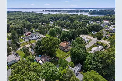 81 Rogers Avenue, Barrington, RI 02806 - Photo 7