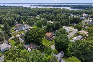 81 Rogers Ave, Barrington, RI 02806 - Photo 7