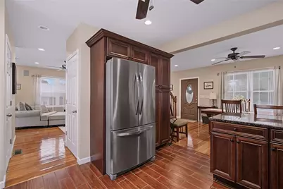 81 Rogers Avenue, Barrington, RI 02806 - Photo 15