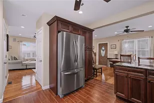 81 Rogers Ave, Barrington, RI 02806 - Photo 15