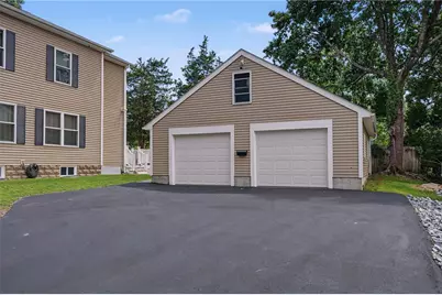 81 Rogers Avenue, Barrington, RI 02806 - Photo 5
