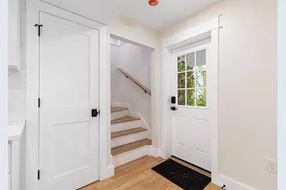 540 Middle Highway, Barrington, RI 02806 - Photo 15
