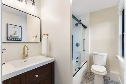 540 Middle Highway, Barrington, RI 02806 - Photo 17