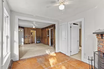 6 Shore Road, East Providence, RI 02915 - Photo 37
