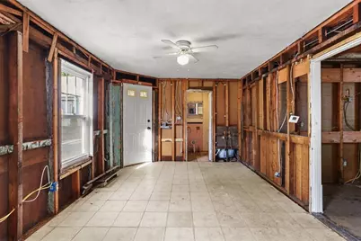 6 Shore Road, East Providence, RI 02915 - Photo 39