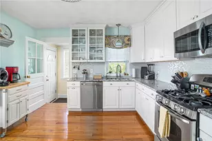 49 N County St, East Providence, RI 02914 - Photo 11