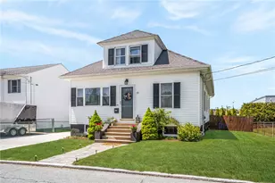 49 N County St, East Providence, RI 02914 - Photo 3