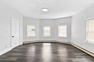 61 Glenham St, Providence, RI 02907 - Photo 11