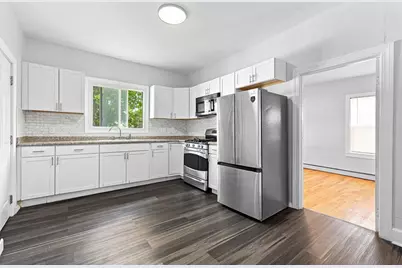 61 Glenham Street, Providence, RI 02907 - Photo 9