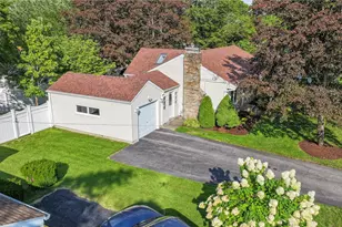 8 Continental Rd, Smithfield, RI 02828 - Photo 5