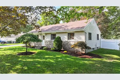 8 Continental Road, Smithfield, RI 02828 - Photo 3