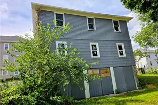 668 Grove St, Woonsocket, RI 02895 - Photo 5