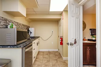 1155 Newport Avenue, Pawtucket, RI 02861 - Photo 35