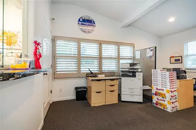 1155 Newport Avenue, Pawtucket, RI 02861 - Photo 15