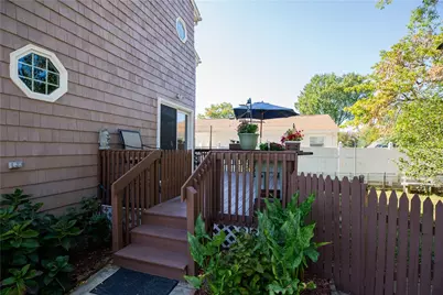 21 Madison Street, Warwick, RI 02888 - Photo 19