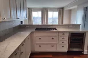 1 Tower Dr, Portsmouth, RI 02871 - Photo 5