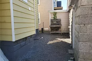 7 Union St, Warren, RI 02885 - Photo 29