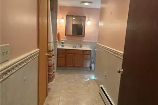 12 Greenway Dr, Bristol, RI 02809 - Photo 7