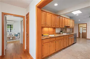 133 Terrace Ave, East Providence, RI 02915 - Photo 21