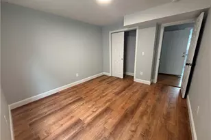 24 Hymer St, Providence, RI 02908 - Photo 7
